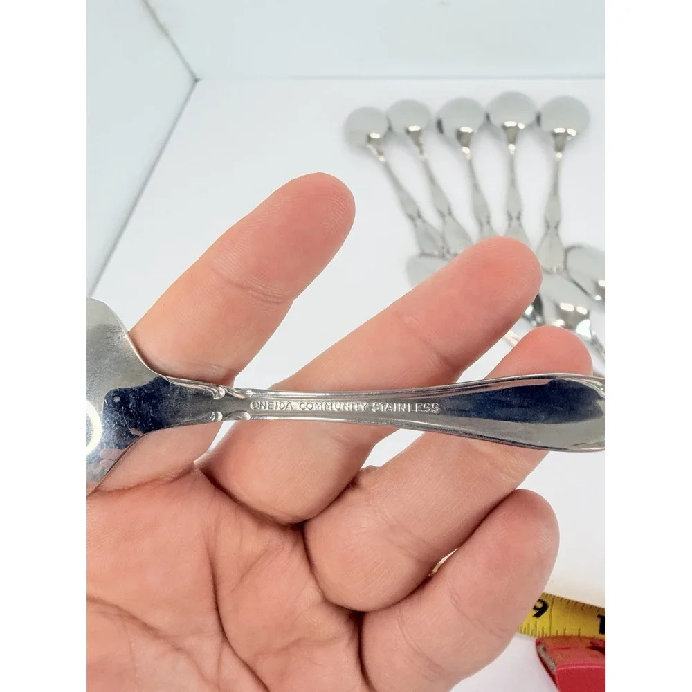 Oneida chateau stainless